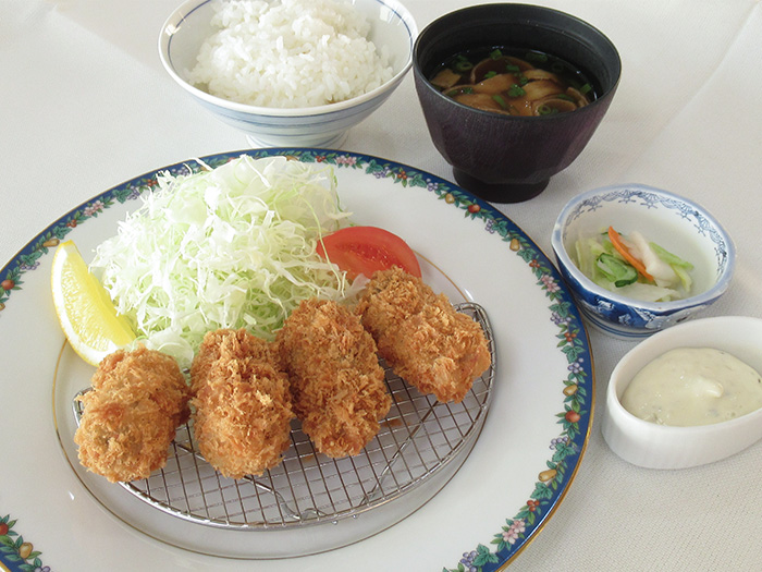 カキフライと豚汁
